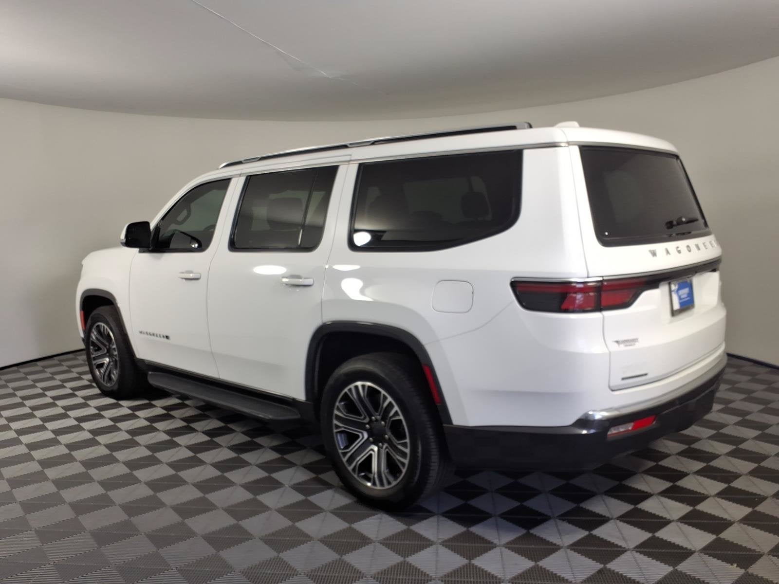 2022 Jeep Wagoneer — side profile view
